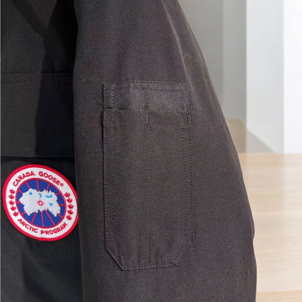 Canada Goose Black Puffer Jacket - Picture 6 of 9